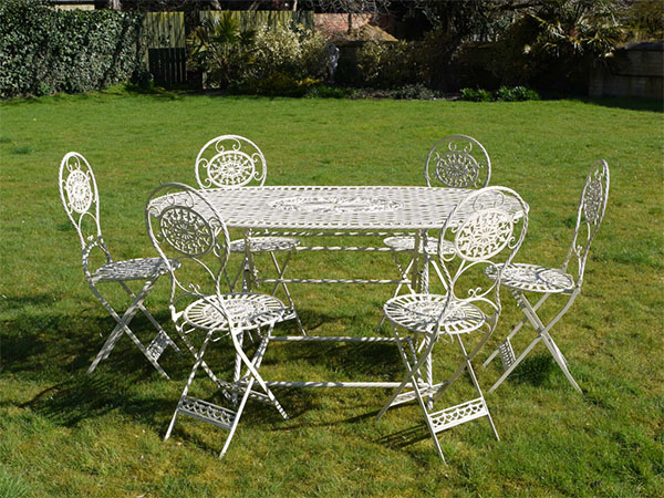 White Metal Oval Garden Table & 6 Chairs Set