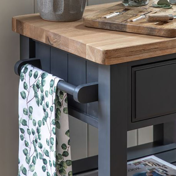 Harvest Direct Harrow Contemporary Meteor Painted / Oak Butchers Block - Close up image showing the top of the block, the hanging rail and the dark blue painted finish
