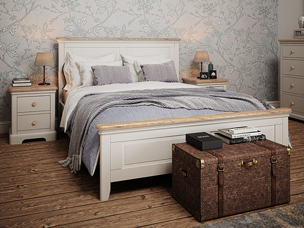 Devonshire Living Lydford Oak Painted Bedroom Furniture