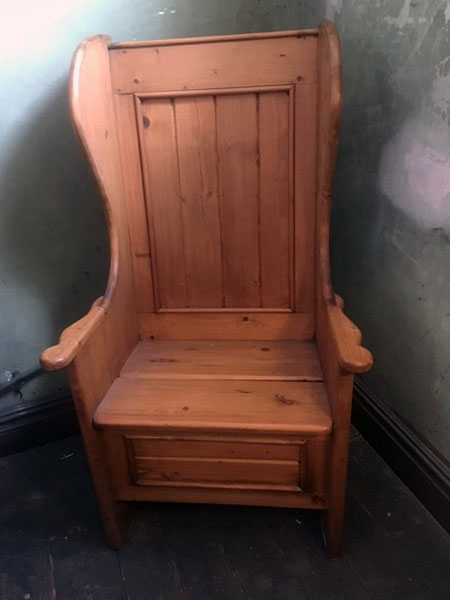 Ex-Display Rustic Pine Lambing Chair on display in our showrooms