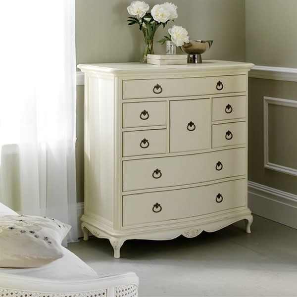 Willis & Gambier Ivory 8 Drawer Chest